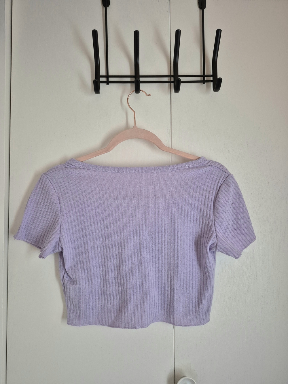 SHEIN Lilac Ribbed Button-Front Crop Top - Picture 3 of 3
